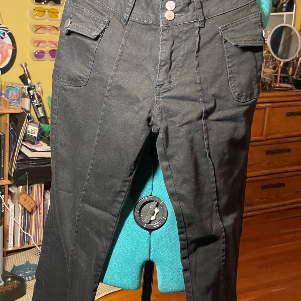 Women's Black High-Waisted Jeans